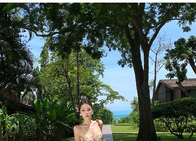 Halter Neck Dress Print Maxi Cutout Pleated Floral Back A-Line Open