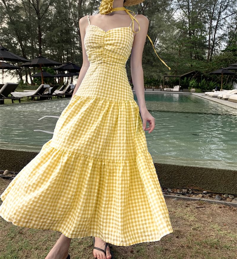 Thin Strap Checkered Ruched Maxi A-Line Dress