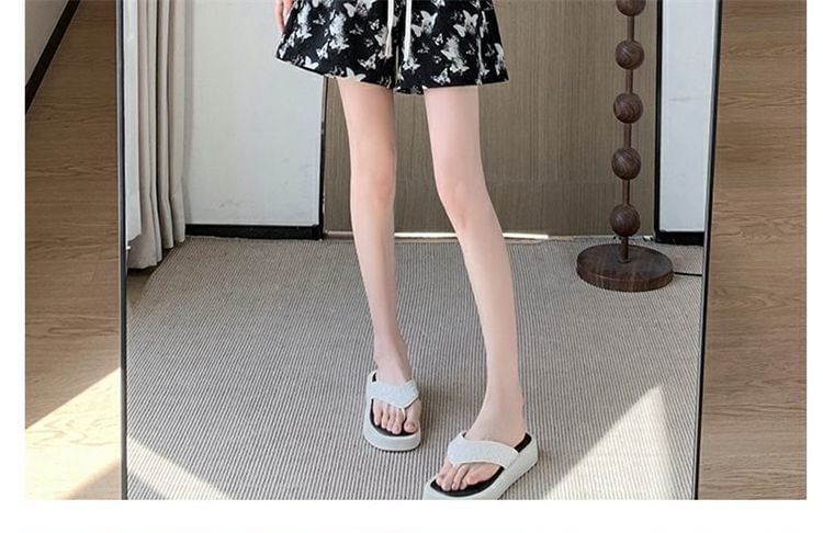 Drawstring Butterfly Print Waist Shorts