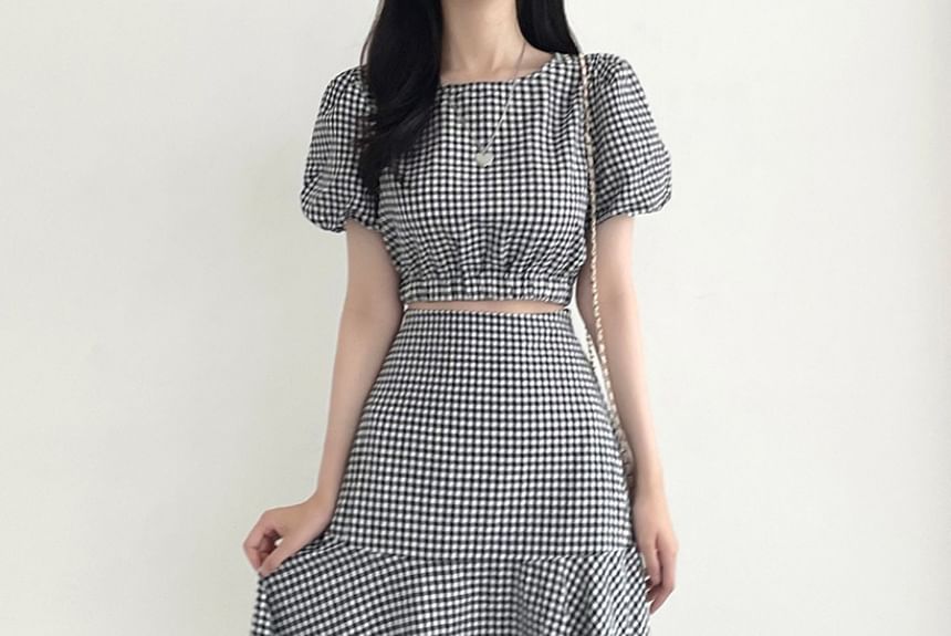 Set: Puff Sleeve Crew Neck Plaid Crop Top + High Rise Midi A-Line Skirt