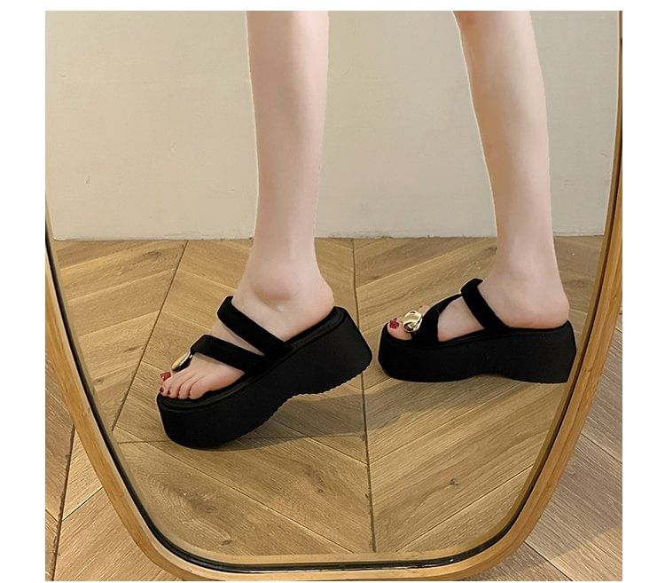 Toe Loop Platform Slide Sandals