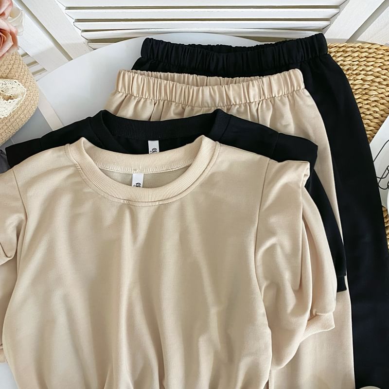 Set: Short-Sleeve Round Neck Crop Tee + Elastic Waist Wide Leg Pants