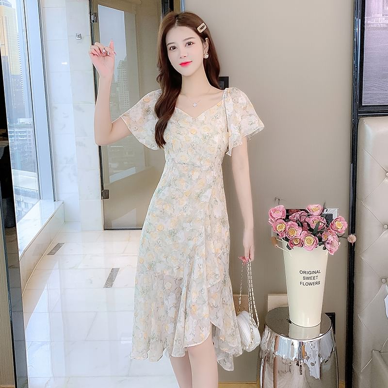 Short-Sleeve V-Neck Floral Print Asymmetrical Ruffle Hem A-Line Dress