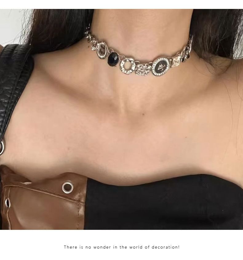 Pendant Choker