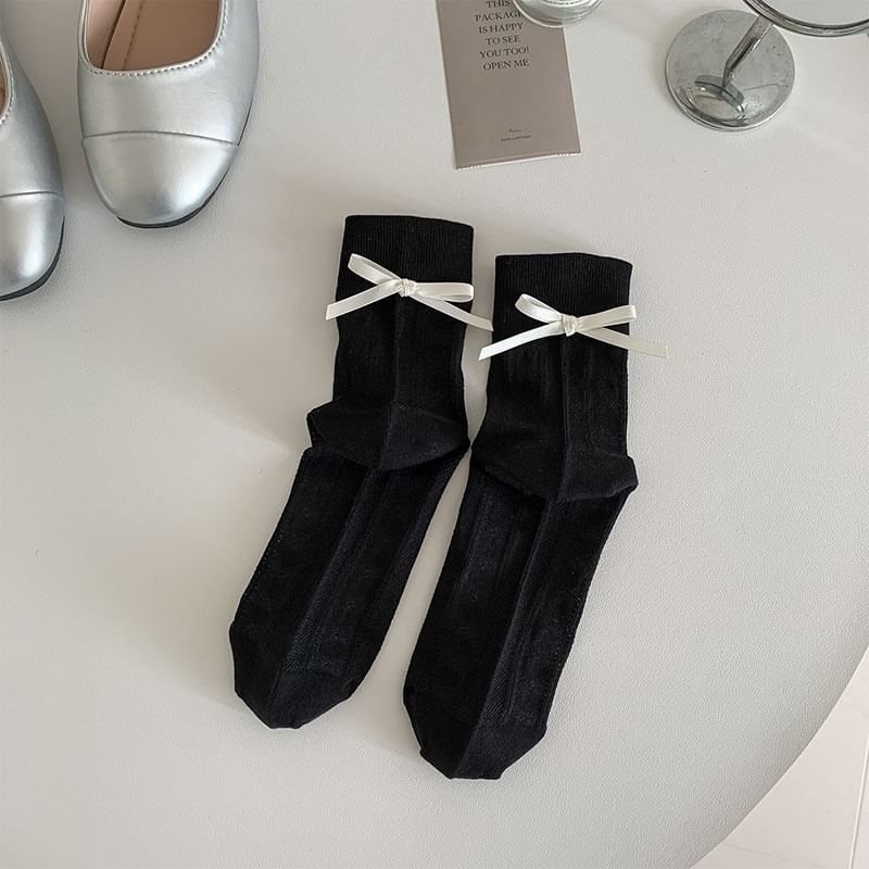 Bow Perforated Socks