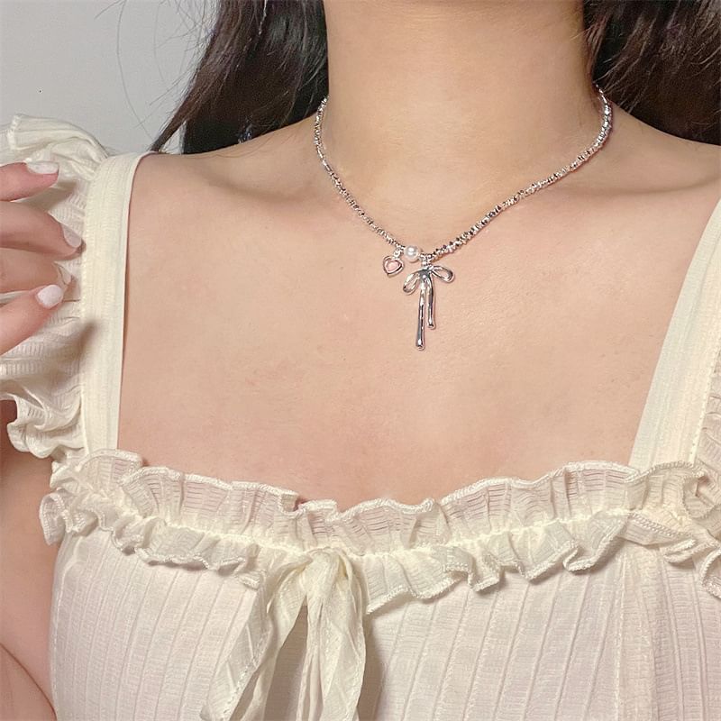 Bow Beaded Necklace