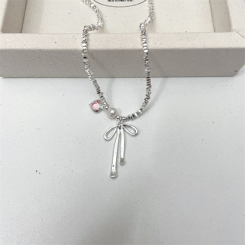 Bow Beaded Necklace