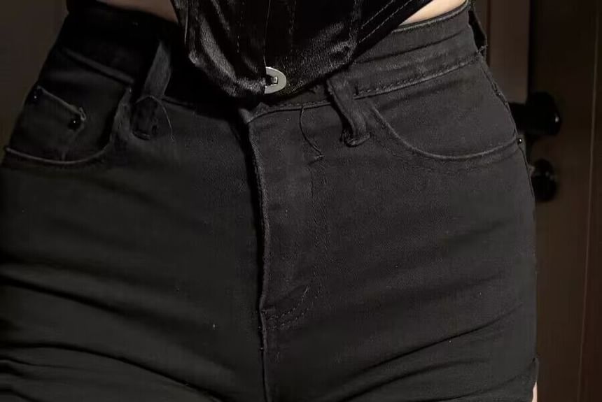 Cross Star Criss Garter