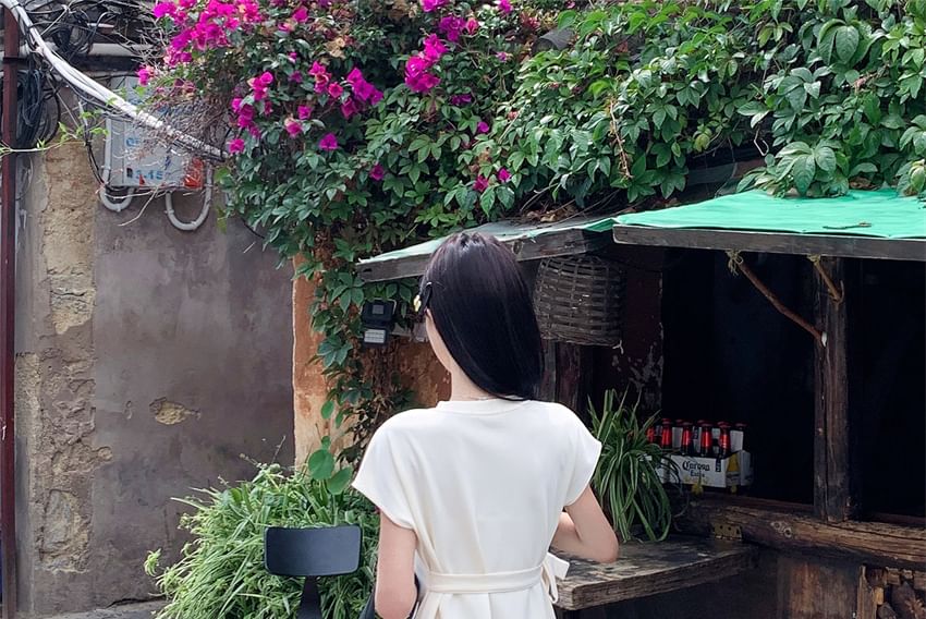 Short-Sleeve Crewneck Slit Hem A-Line Maxi Dress