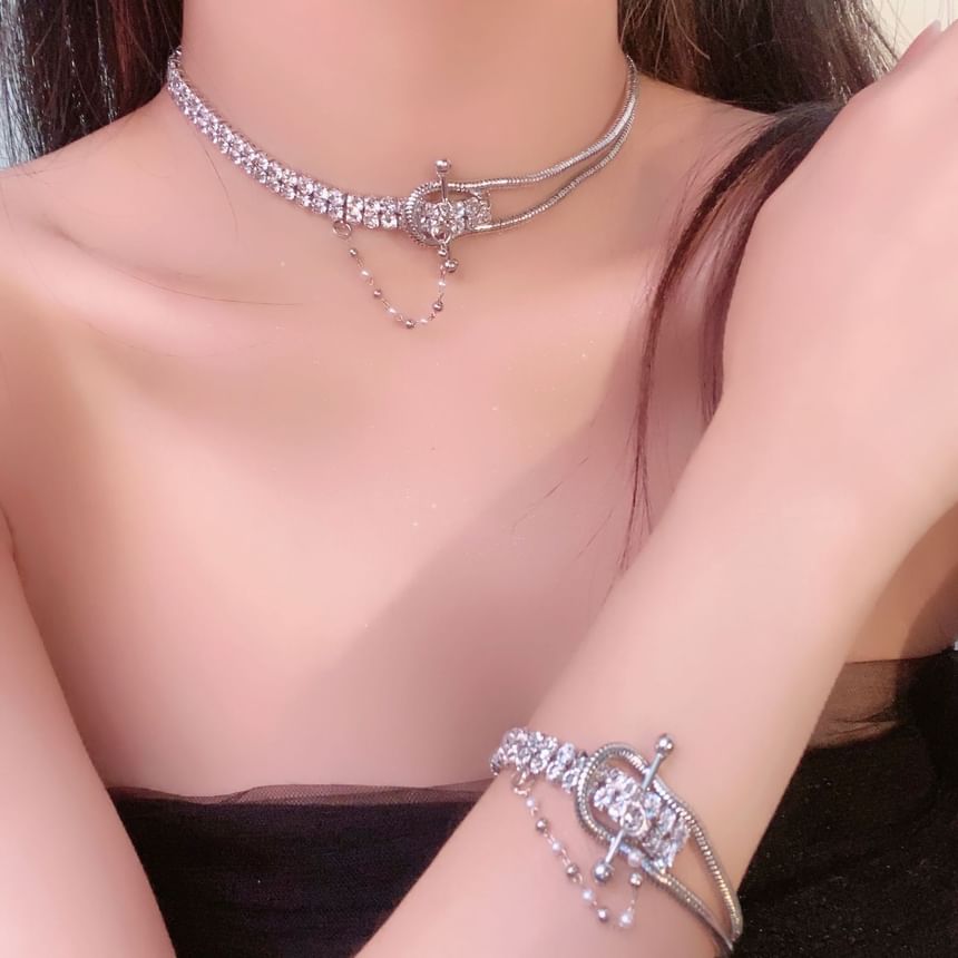 Bracelet / Pearl Faux Necklace