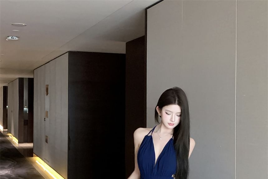 Plain Side-Slit A-Line Maxi Dress Halter