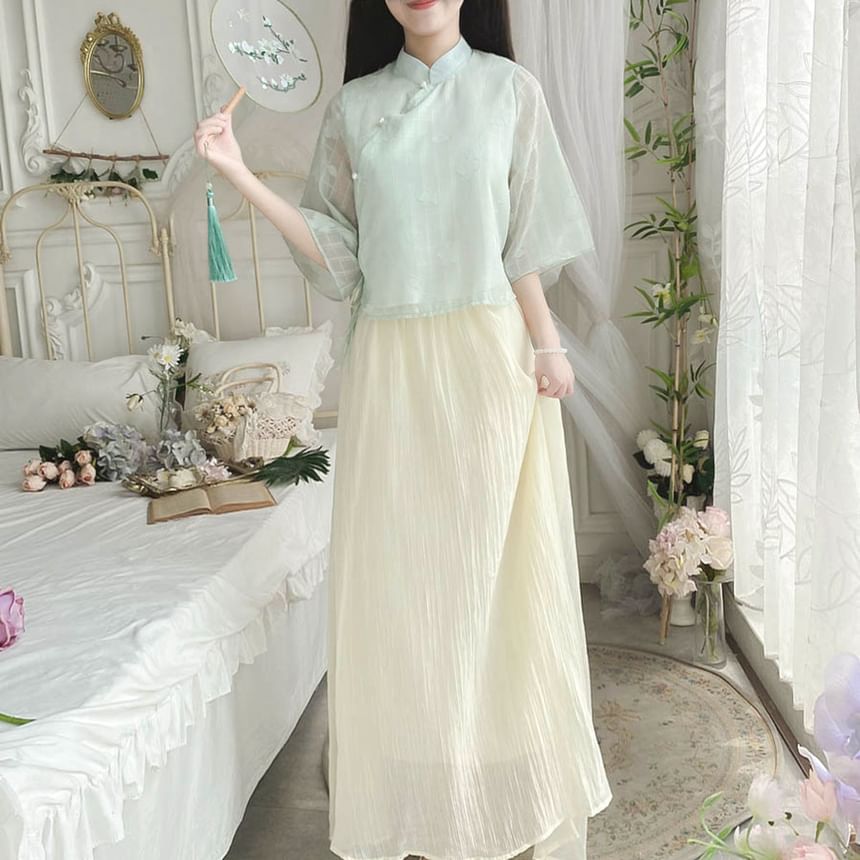 Set: Elbow-Sleeve Plaid Hanfu Blouse + High Waist Plain Maxi A-Line Skirt