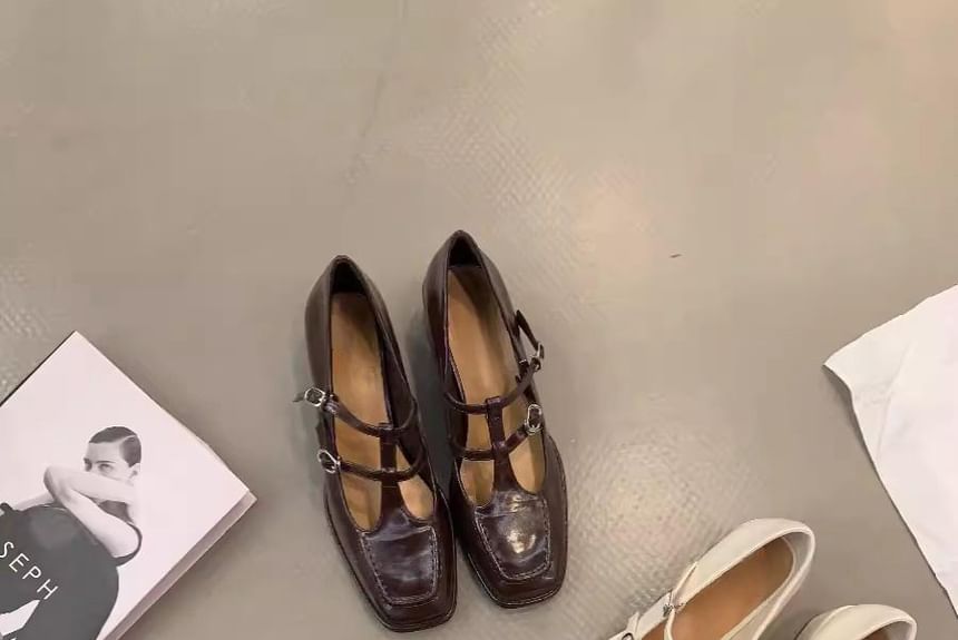 Chunky Heel Square Toe T-Strap Plain Mary Jane Pumps