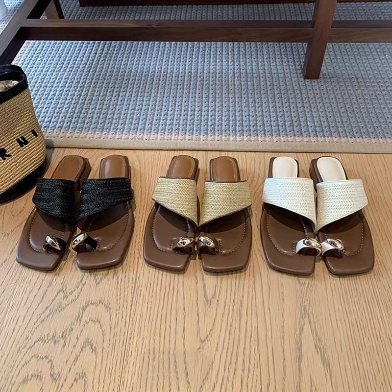 Accent Chunky Toe Metal Straw Square Loop Sandals Heel