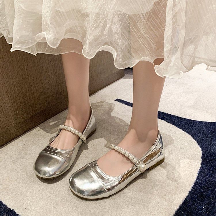 Faux Pearl Mary Jane Shoes