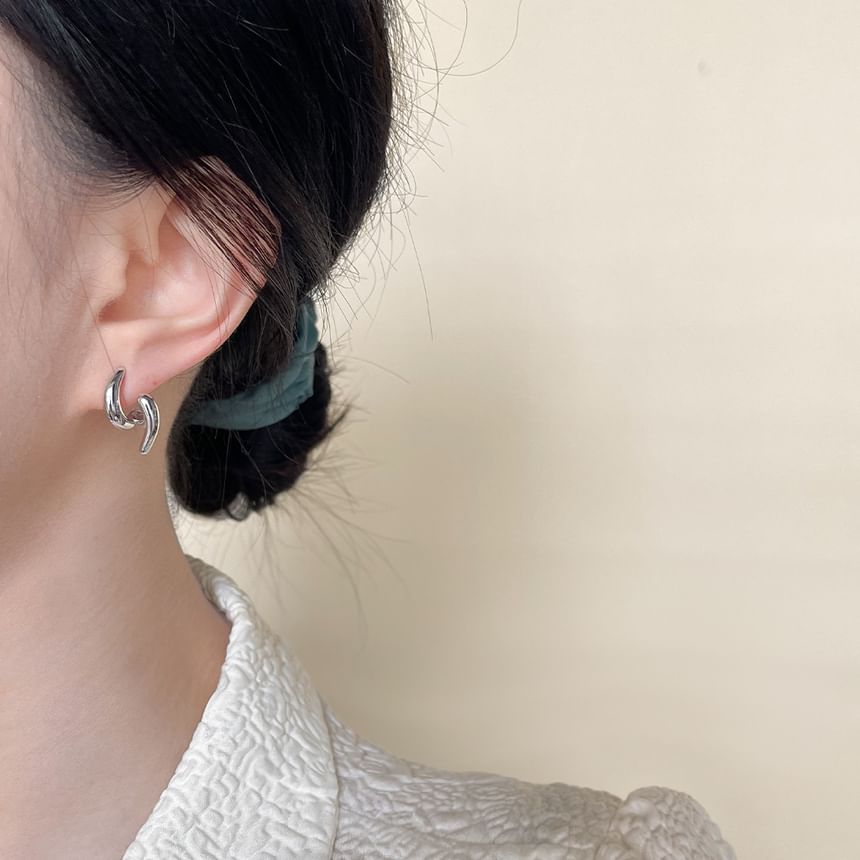 Glossy Clip On Earring