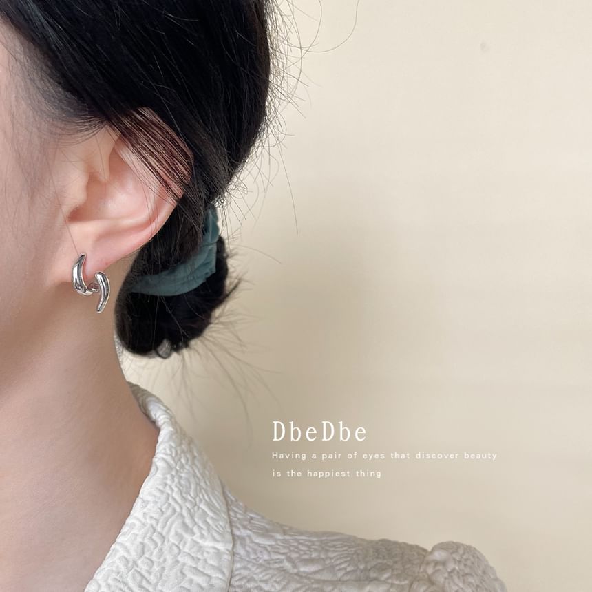 Glossy Clip On Earring