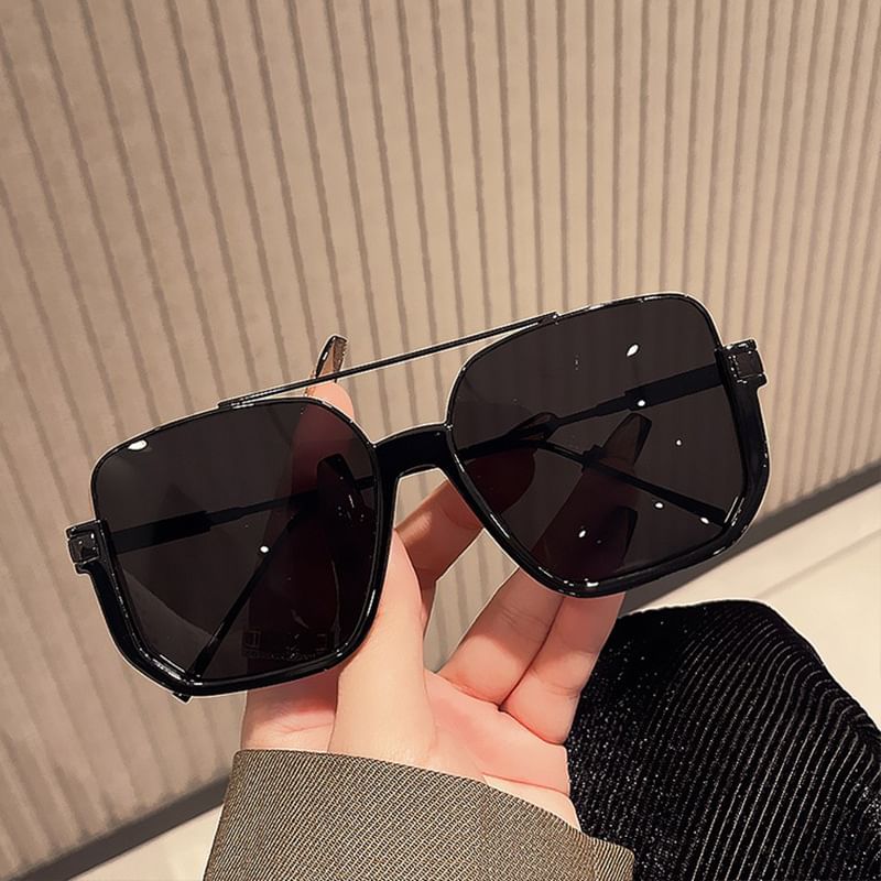 Oversized Frame Sunglasses Square