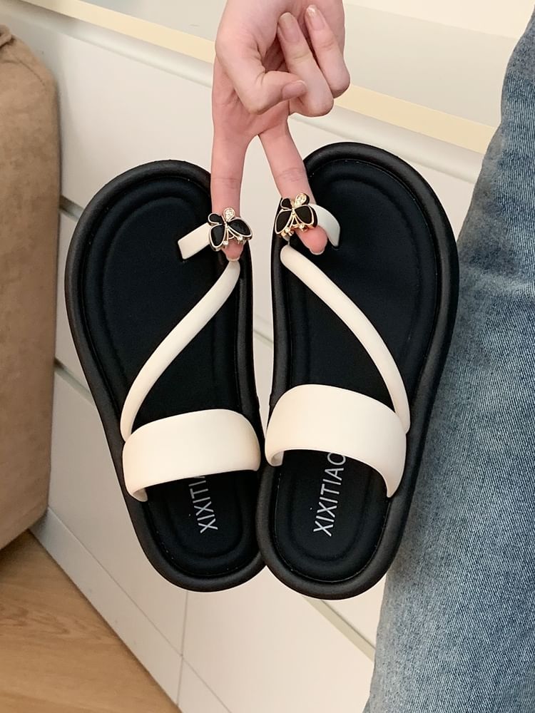 Toe Loop Slide Sandals