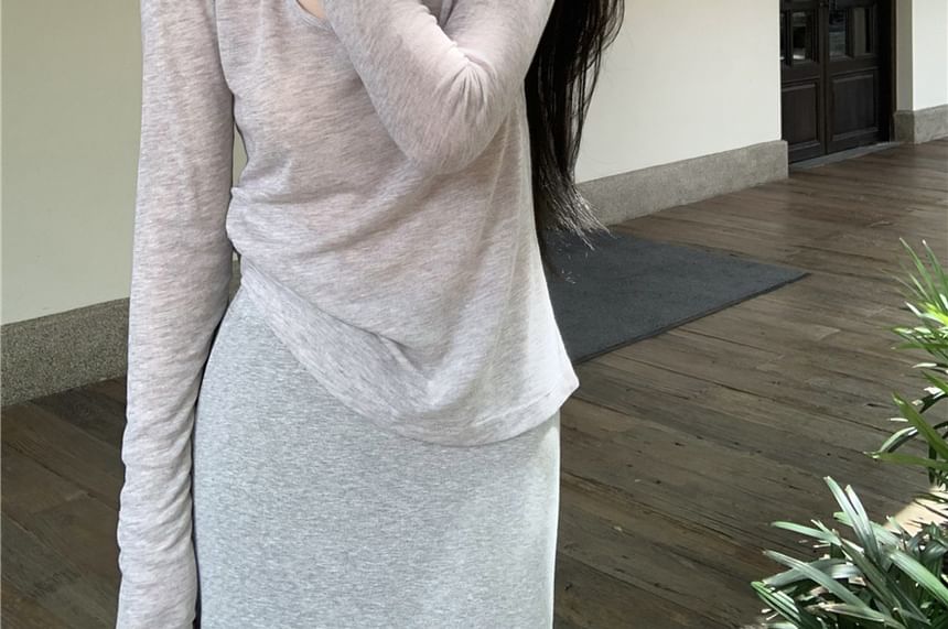 Extended Sleeve V-Neck Tee with Maxi Flared Skirt