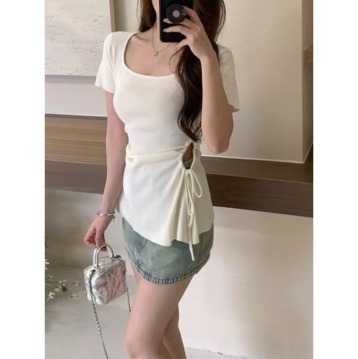 Short-Sleeve Scoop Neck Plain Cutout T-Shirt