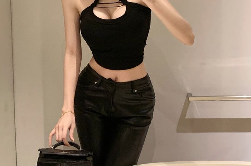 Halter Neck Plain Cutout Slim Fit Crop Top