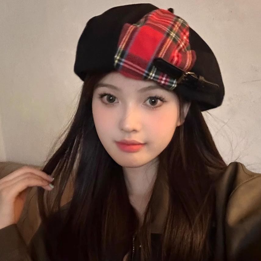 Beret Panel Plaid