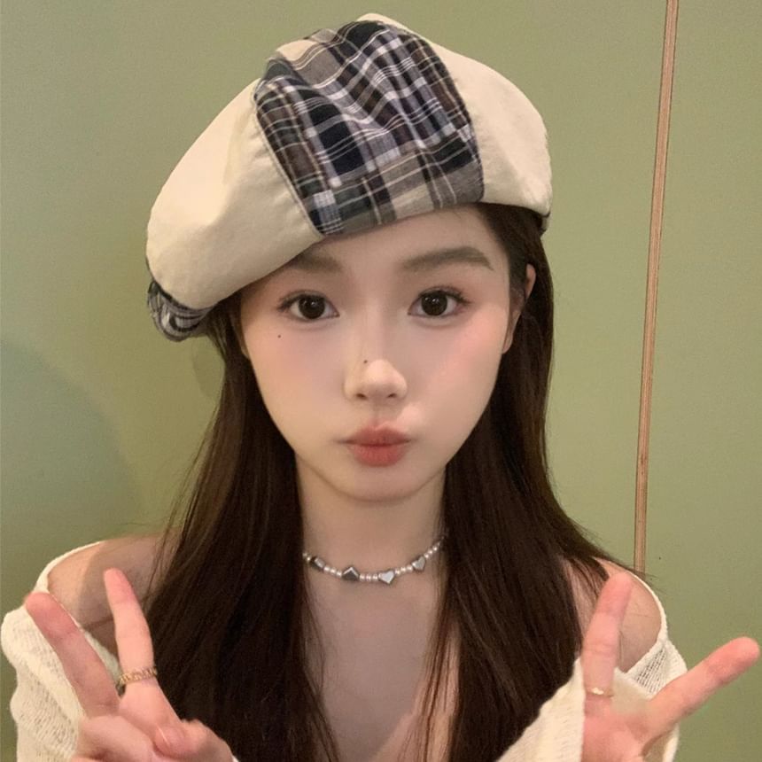 Plaid Beret Panel
