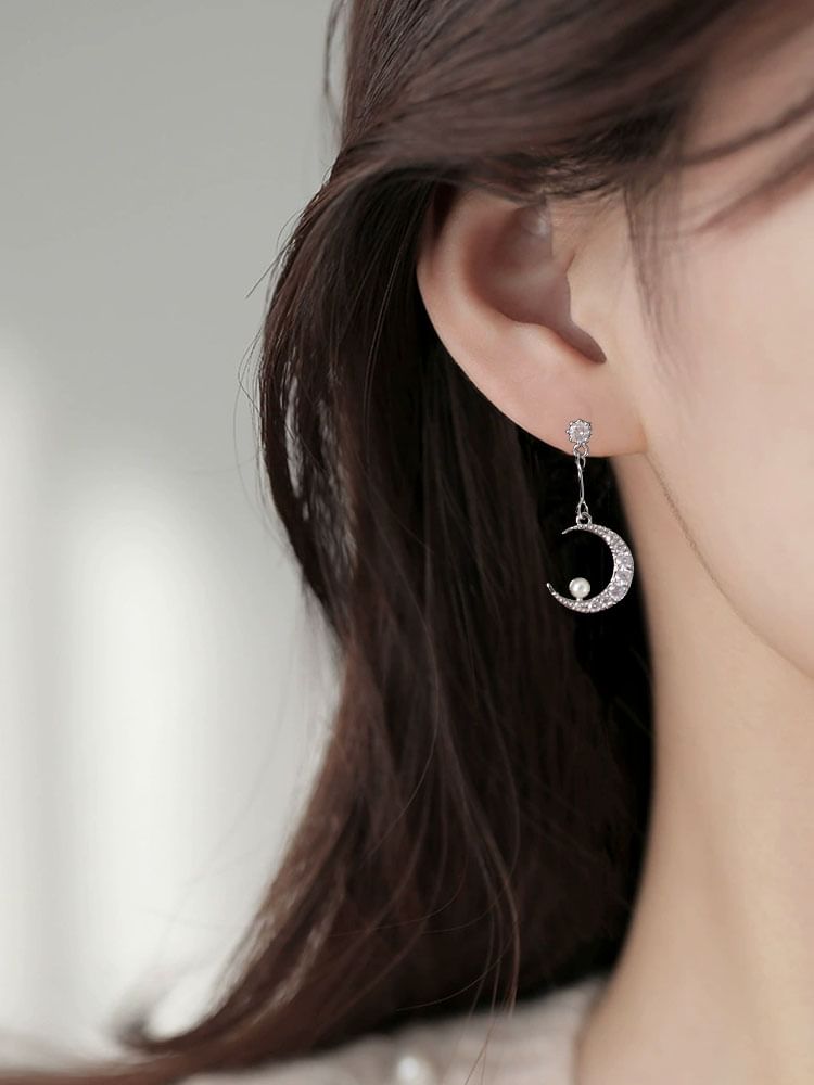 Moon Pearl Dangle Asymmetrical Faux Rhinestone Star Earring Alloy