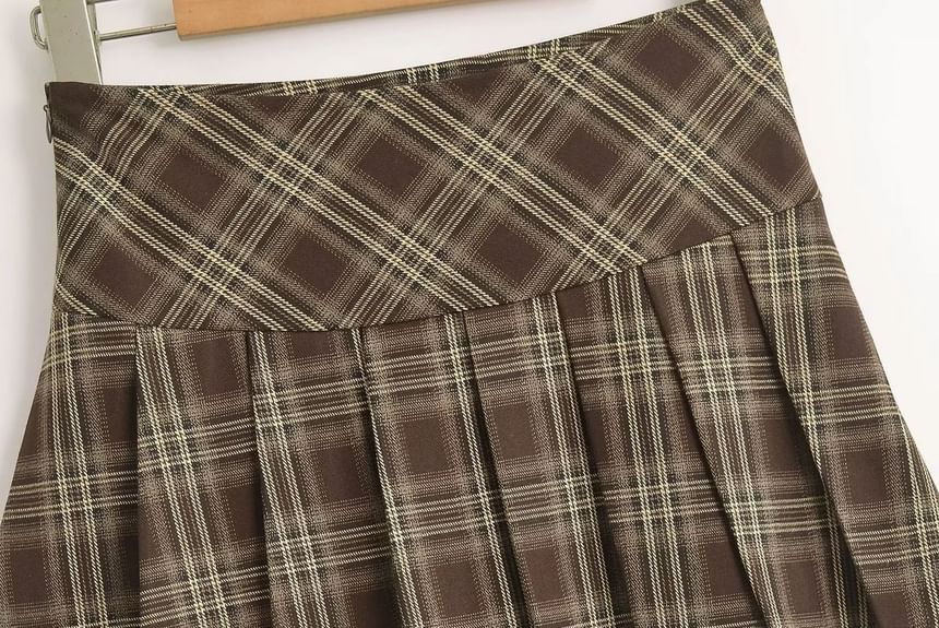 Low-Rise Checkered Mini Pleated Flare Skirt