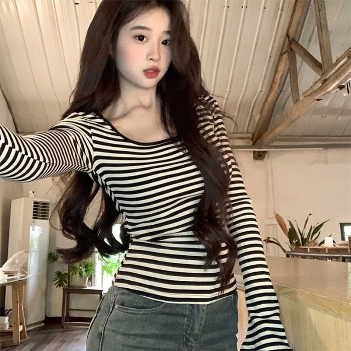 Flared-Sleeve Scoop Neck Striped Tee