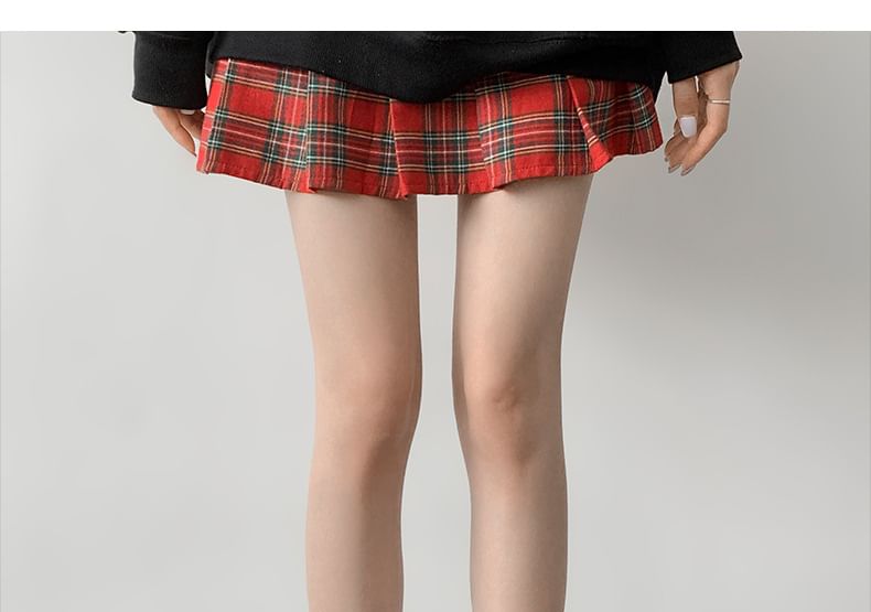 Buckled Plain Short Platform Boots