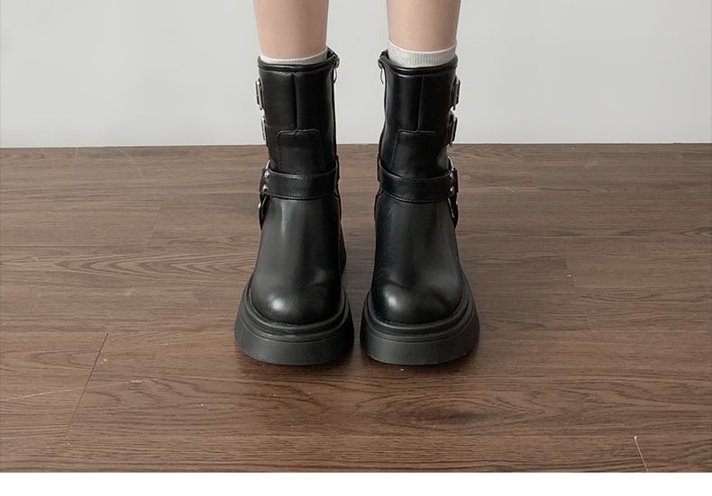 Buckled Plain Short Platform Boots