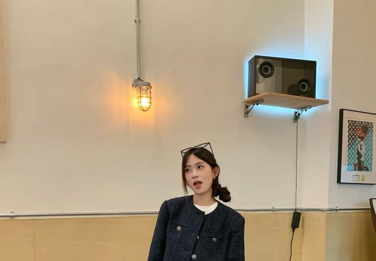 Crew Neck Plain Button-Up Tweed Crop Jacket / Mid Rise Washed Wide Leg Jeans