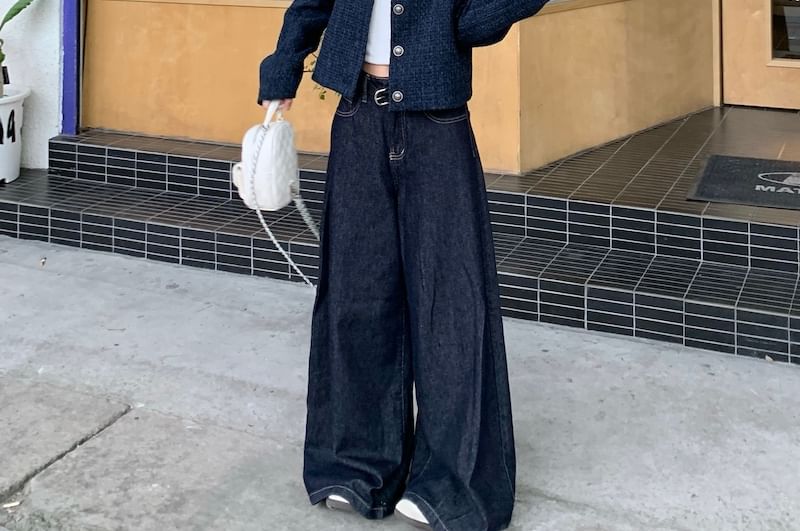 Crew Neck Plain Button-Up Tweed Crop Jacket / Mid Rise Washed Wide Leg Jeans