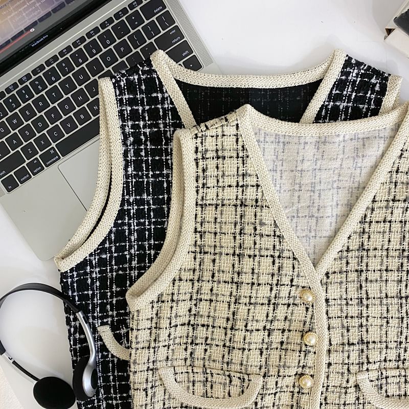 V-Neck Plaid Tweed Button Cropped Vest
