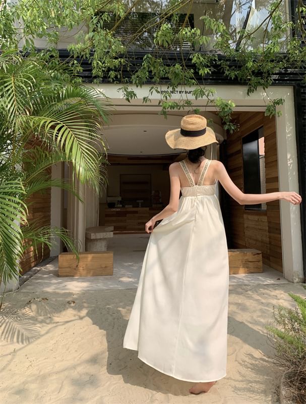 V-Neck Sleeveless Dress A-Line Maxi Slit Cutout