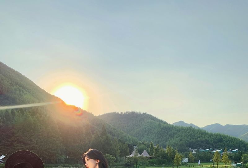 Plain Skirt Blouse Mini + A-Line Long-Sleeve Set: V-Neck Tiered