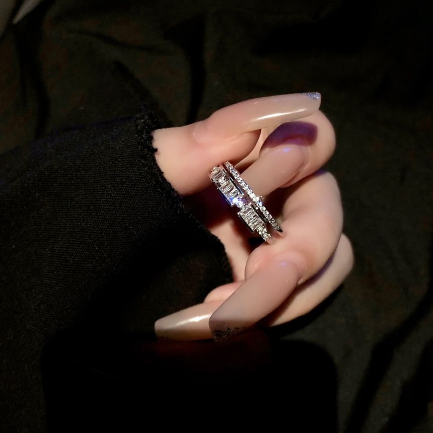 Designs) Rhinestone Alloy Ring (Various