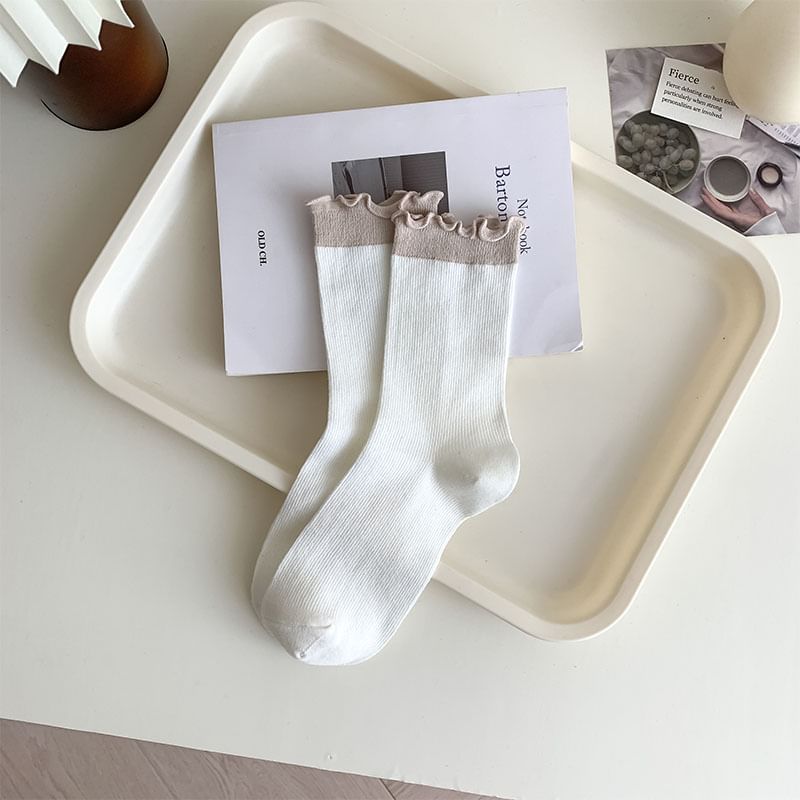 Ruffle Trimmed Contrast Trim Socks