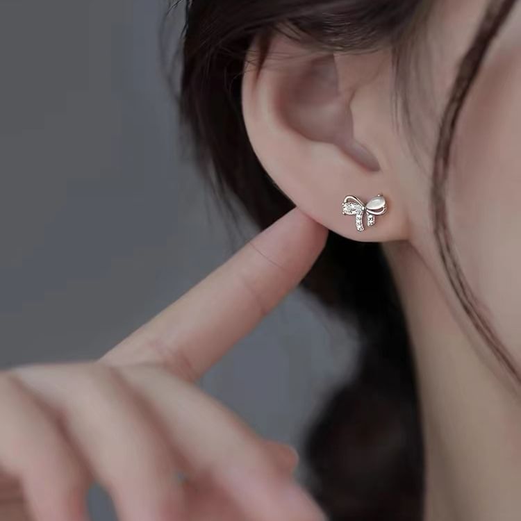 925 Sterling Silver Bowknot Stud Earring