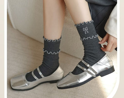 Bow Embroidered Frill Short Socks / Set