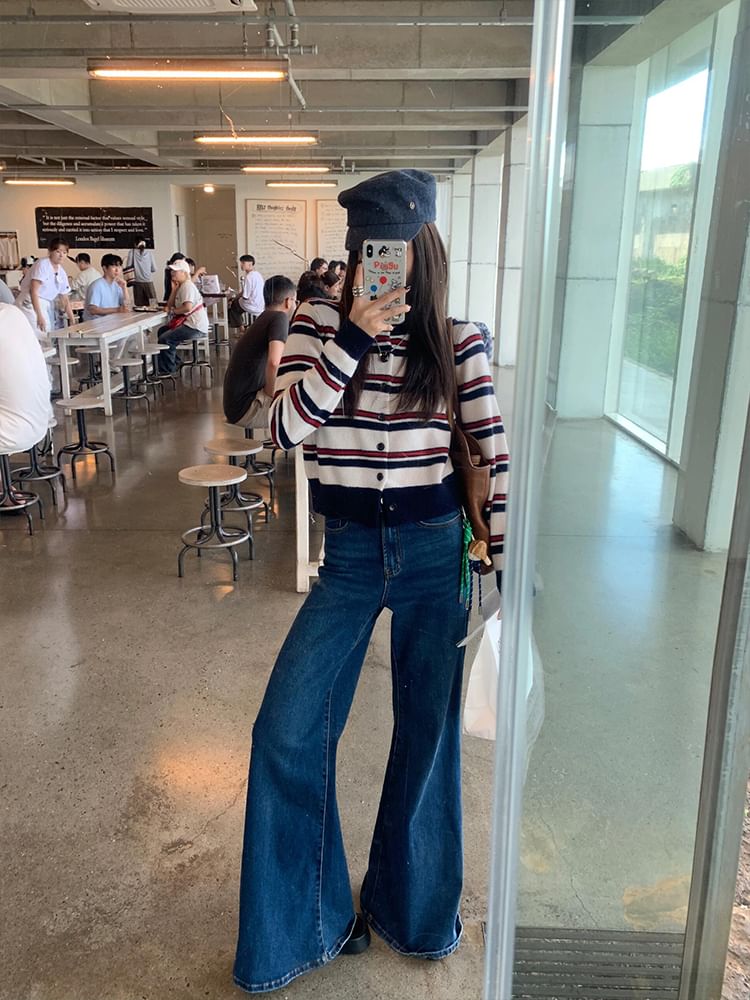 Striped Round Neck Crop Knit Jacket