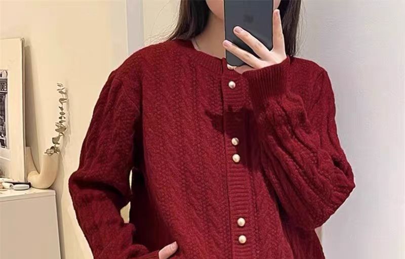 Cable Knit Round Neck Solid Cardigan