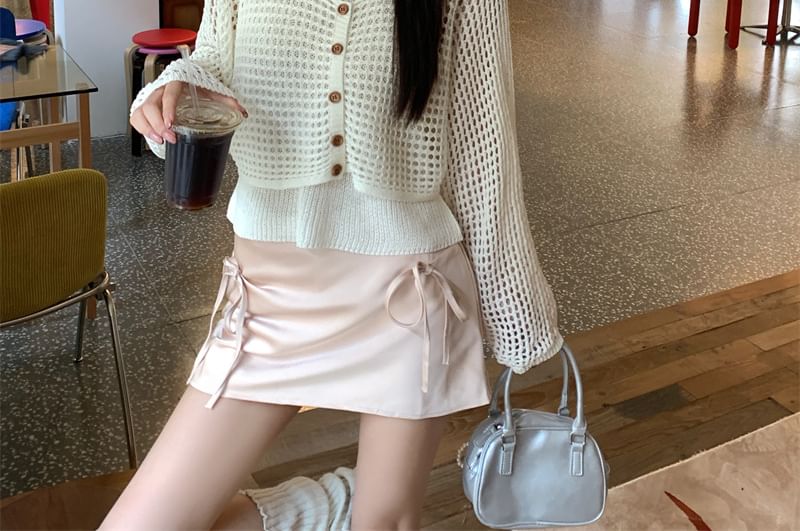 Set: V-Cut Simple Tank Top + Open Knit Cropped Cardigan