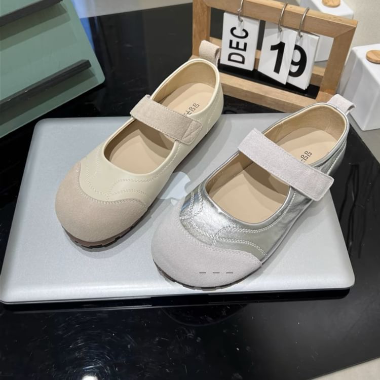 Mary Round Strap Leather Shoes Faux Adhesive Toe Jane