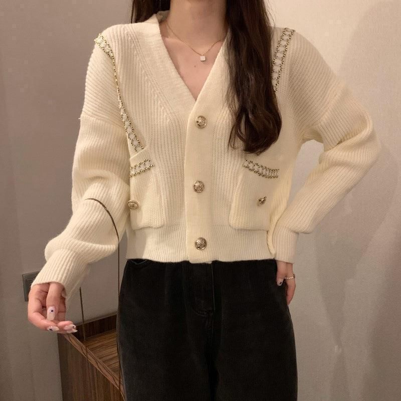 Elongated Sleeve V-Neck Contrast Trim Button Crop Top