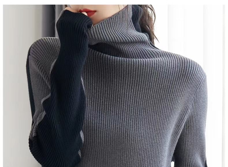 Turtleneck Colorblock Ribbed-Knit Sweater