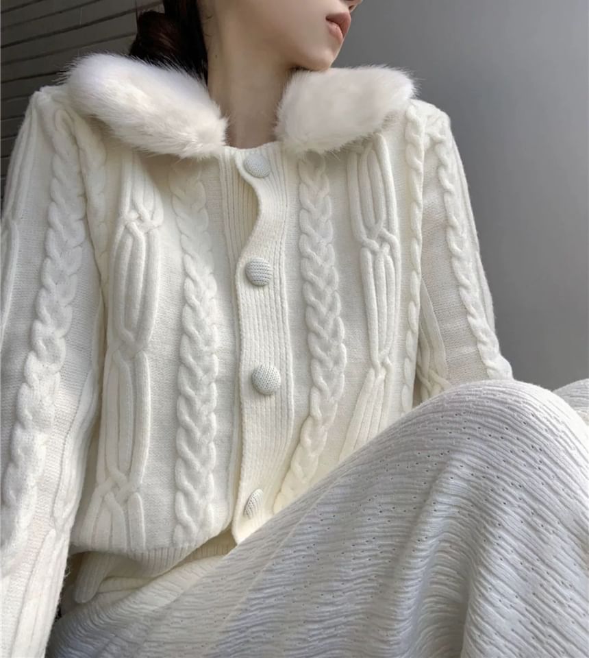 Faux Fur-Collar Cable-Knit Cardigan in 6 Colors