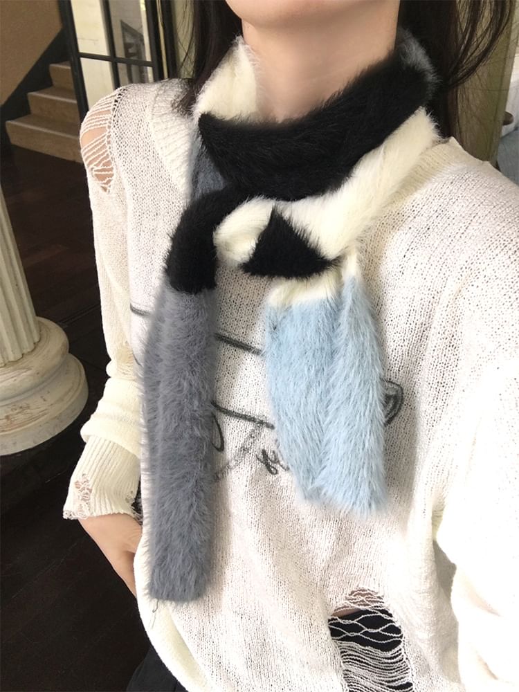 Fluffy Color Block Scarf